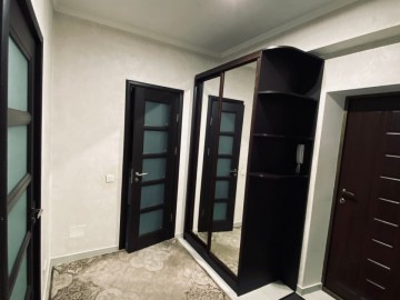 Chirie-Apartament cu 1 cameră, 50m², Chișinău, Botanica, str. Valea Trandafirilor photo