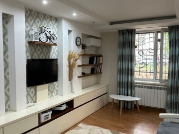 Apartament cu 3 camere, 74m², Chișinău, Buiucani, str. Ion Creangă photo