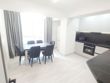 Apartament cu 3 camere, 82m², Chișinău, Centru, str. Nicolae Testemițanu photo