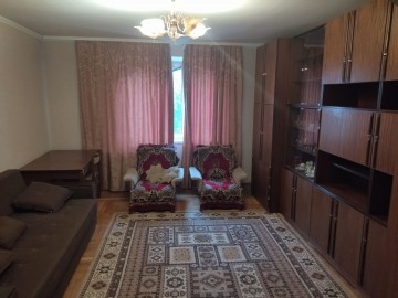 Chirie-Apartament cu 3 camere, 80m², Ливиу Деляну photo