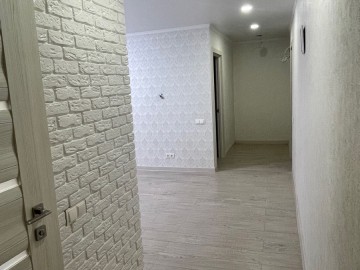 Apartament cu 3 camere, 60m², str. Hristo Botev photo