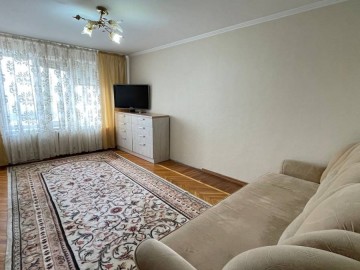 Chirie-Apartament cu 2 camere, 50m², bd. Dacia photo