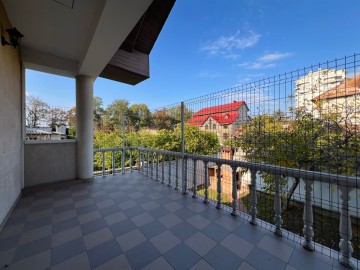 Chirie-Casă cu 2 nivele, 490m², str. Alexei Șciusev photo