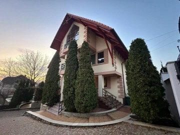 Casă cu 4 nivele, 500m², sf Petru photo