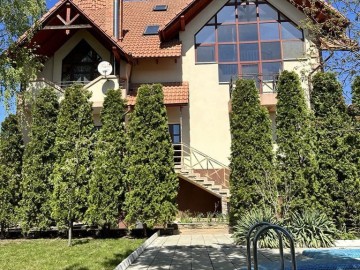 Casă cu 4 nivele, 500m², sf Petru photo