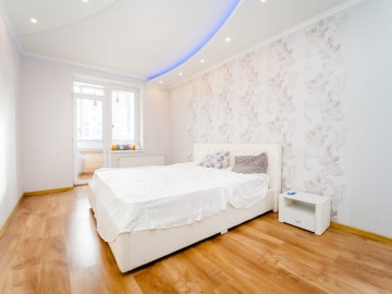 Chirie-Apartament cu 2 camere, 74m², str.Cornului photo