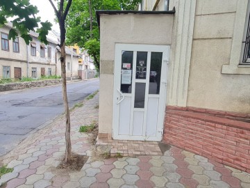 Аренда-Коммерческое помещение-Кишинёв-Центр-Универсальное, 135м², str. Grigore Ureche photo