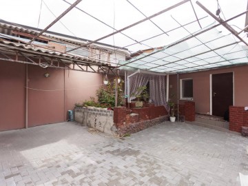Дом с одним уровнем, 299м²,Centru, str-la 3 Caucaz photo