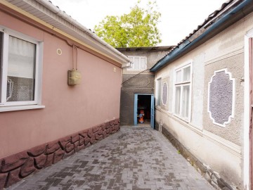 Casă cu un nivel, 299m²,Centru , str-la 3 Caucaz photo