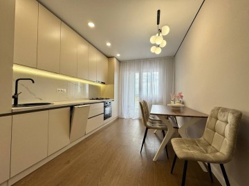 Apartament cu 3 camere, 75m², Botanica, Bacioii Noi photo