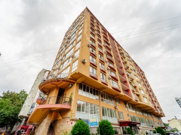 3-х комнатная квартира, 80м², str.Ismail photo