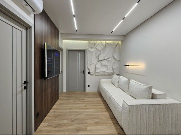 Apartament cu 3 camere, 85m², Жубиляра 6557 photo