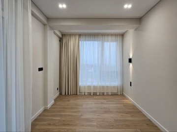 Apartament cu 3 camere, 85m², Жубиляра 6557 photo