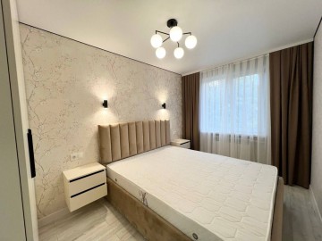 Apartament cu 3 camere, 80m², Садовяну photo