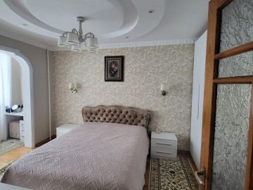 Apartament cu 3 camere, 69m², Николай Костин photo