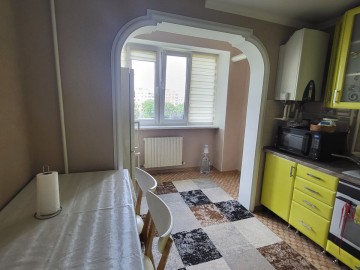 Apartament cu 3 camere, 69m², Николай Костин photo