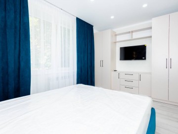 2-х комнатная квартира, 56м², Мирон Костин photo