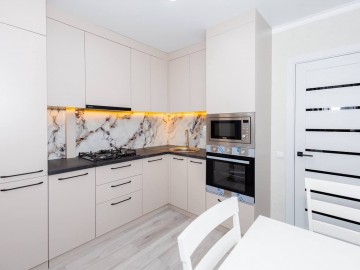 Apartament cu 2 camere, 56m², Мирон Костин photo