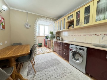 2-х комнатная квартира, 56м², Л. Деляну photo