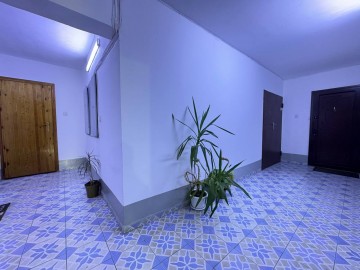 Apartament cu 2 camere, 56m², Л. Деляну photo