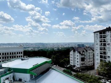 Apartament cu 3 camere, 80m², str.Sadoveanu 20 photo