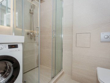 Apartament cu 2 camere, 50m², Strada Trandafirilor photo