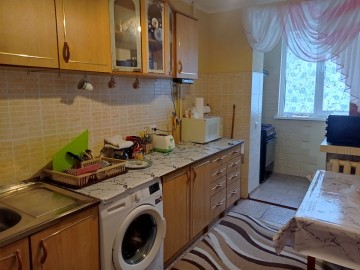 Apartament cu 3 camere, 70m², Strada Mihail Lomonosov photo