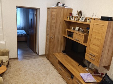 Apartament cu 4 camere, 80m², Strada București photo