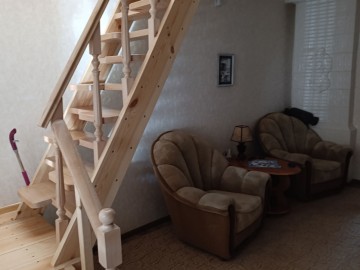 Apartament cu 4 camere, 80m², Strada București photo