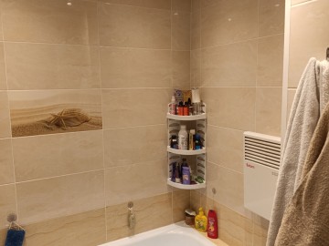 Apartament cu 4 camere, 80m², Strada București photo