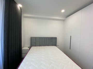 Apartament cu 1 cameră, 35m², Vissarion Belinski photo
