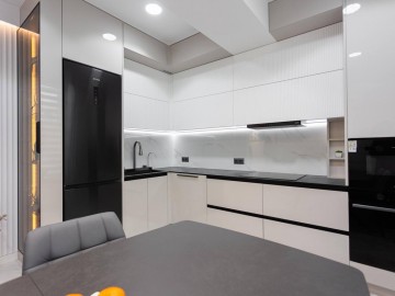 Apartament cu 3 camere, 95m², Mihai sadoveanu photo