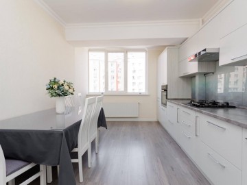 Apartament cu 2 camere, 68m², Ginta latina photo