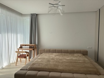 Chirie-Apartament cu 3 camere, 220m², Тимиш photo