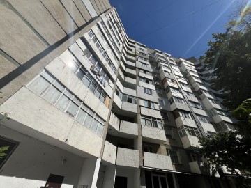 Apartament cu 3 camere, 75m², Botanica, Sarmizegetusa photo