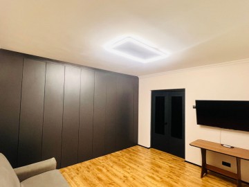 Apartament cu 2 camere, Ciocana 55m², Ион Думенюк photo
