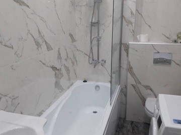 chirie-Apartament cu 1 cameră, Centru 48m², str. Avram Iancu photo