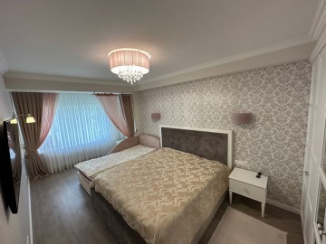 Apartament cu 3 camere, 136m², Гренобль photo