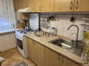 Se vinde-Apartament cu 2 camere, 55m², центр,Albisoara 7040 photo