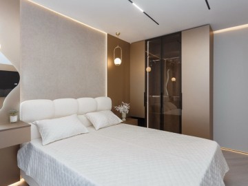 Se vinde-Apartament cu 2 camere, 81m²,Centru, Nicolae Testemitanu photo