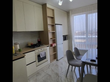 Chirie-Apartament cu 1 cameră, 50m², Buiucani,Иоана Раду photo