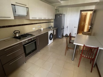 Chirie-Apartament cu 1 cameră, 54m², Centru,Valea Trandafirilor photo