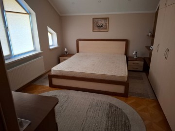 Apartament cu 2 camere, 100m², Buiucani, Codrilor photo