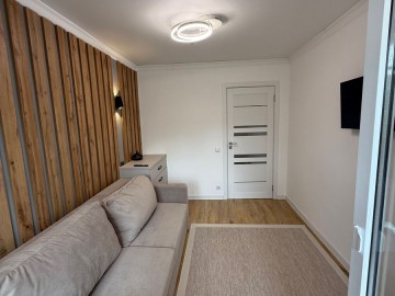 Apartament cu 2 camere, 48m², Florilor 7280 photo