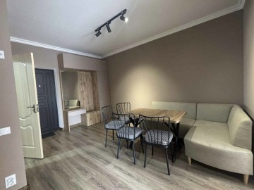 Se vinde-Apartament cu 2 camere, 41m², Buiucani,Sucevița photo