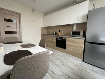 Chirie-Apartament cu 2 camere, 50m², Centru,Melestiu photo