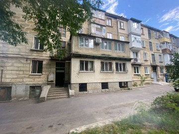 Apartament cu 2 camere, 41m², Lamonosov photo