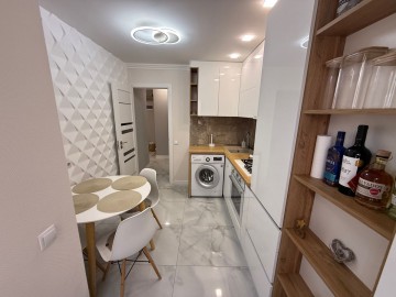 Apartament cu 2 camere, 48m², Florilor 7280 photo