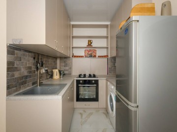 1 комнатная квартира, 38м², Columna photo