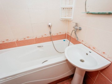 Apartament cu 3 camere, 75m², A.Russo photo